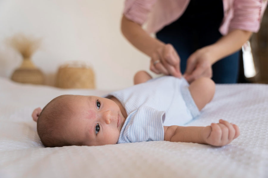 Cambiar el pañal de tu bebé fuera de casa: Guía práctica