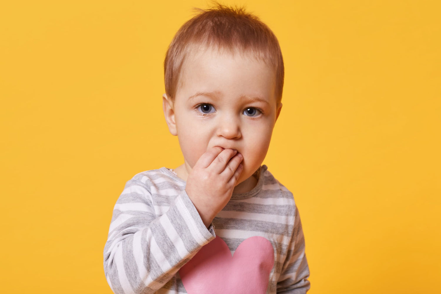 aliviar dolor de dientes y encías en bebés