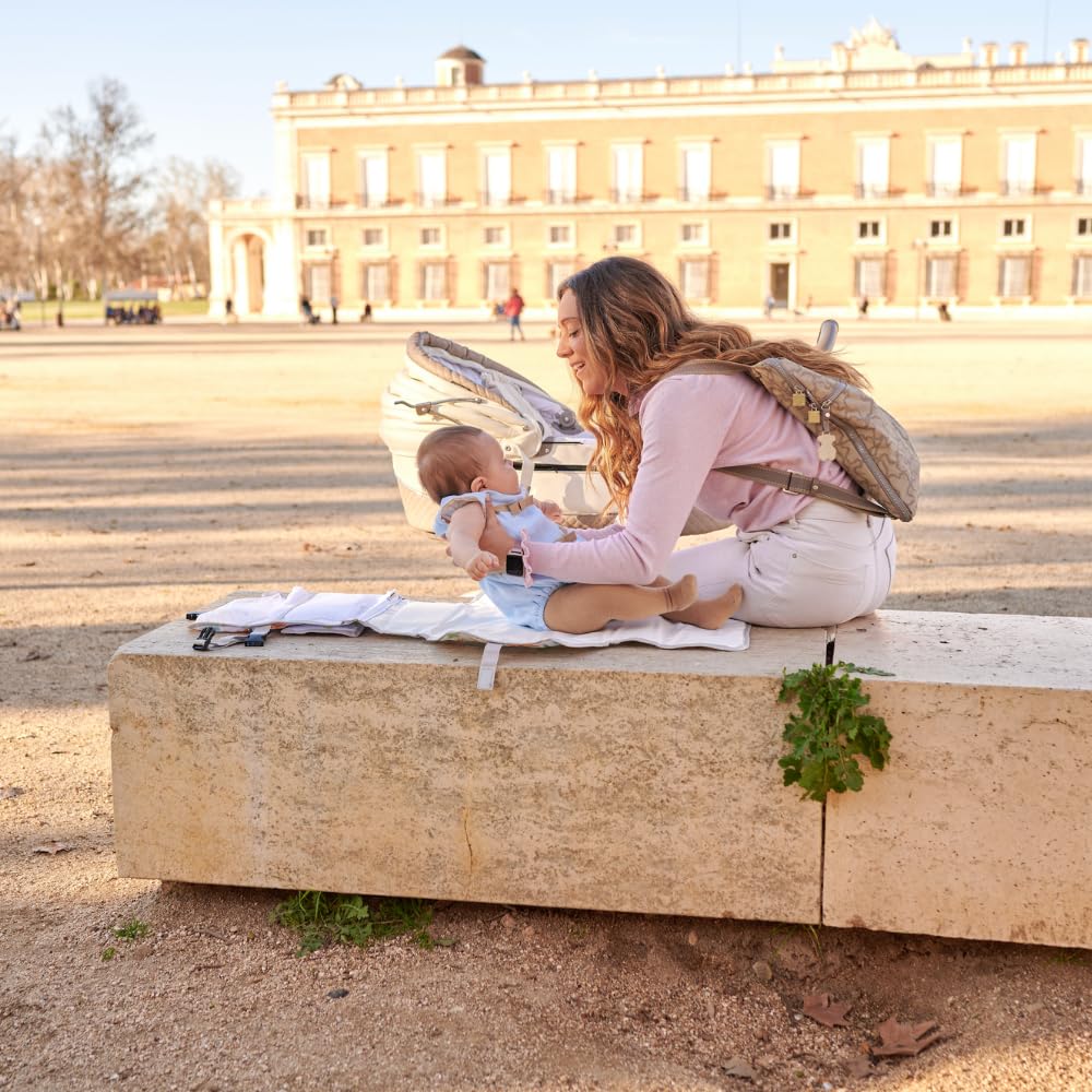 cambiador portátil de bebé con estampado de animales